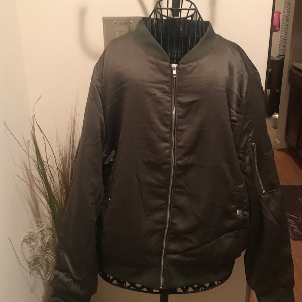 Bomber jacket - Picture 2 of 2